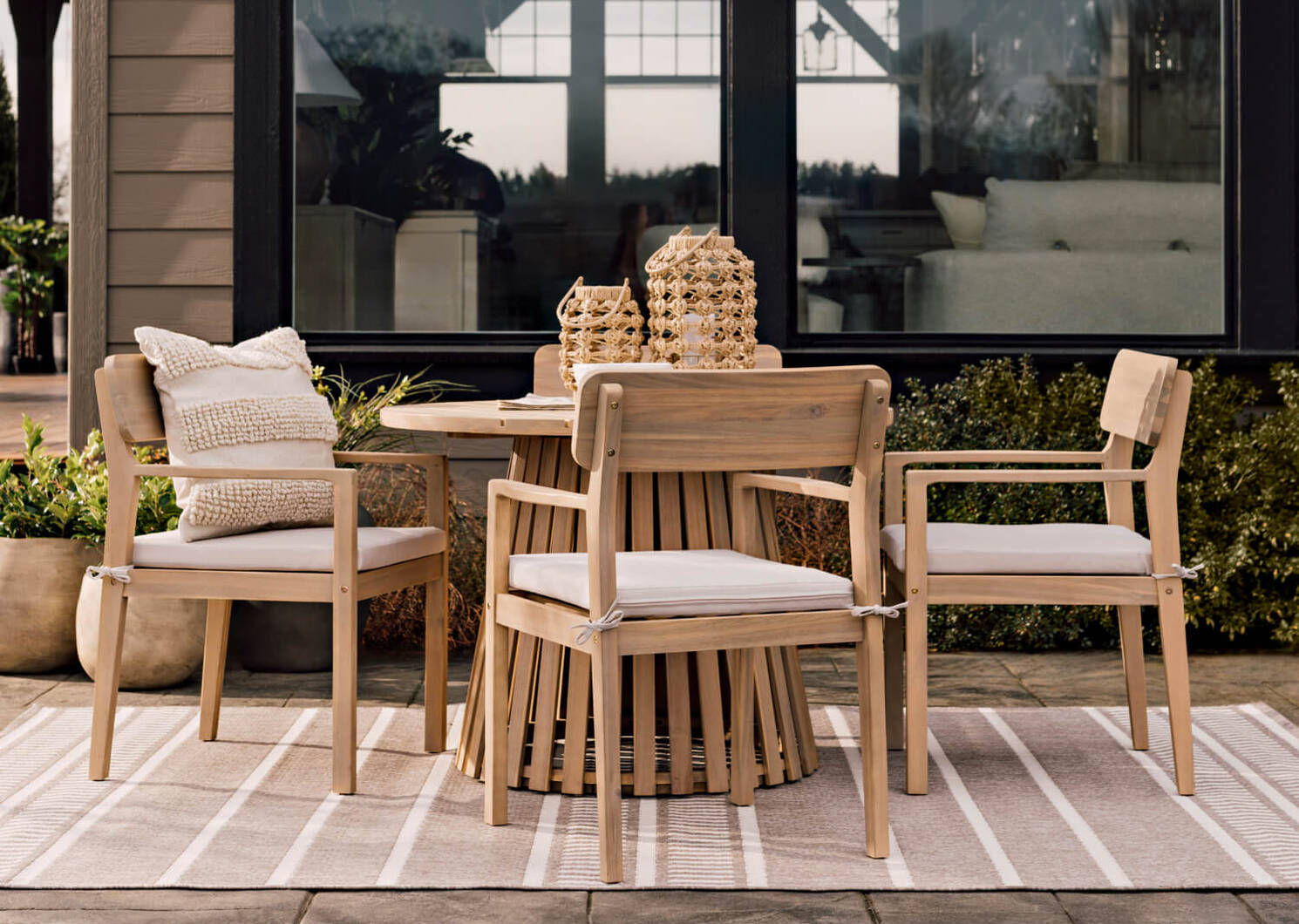 Chaise Cabrie avec coussin -naturelle