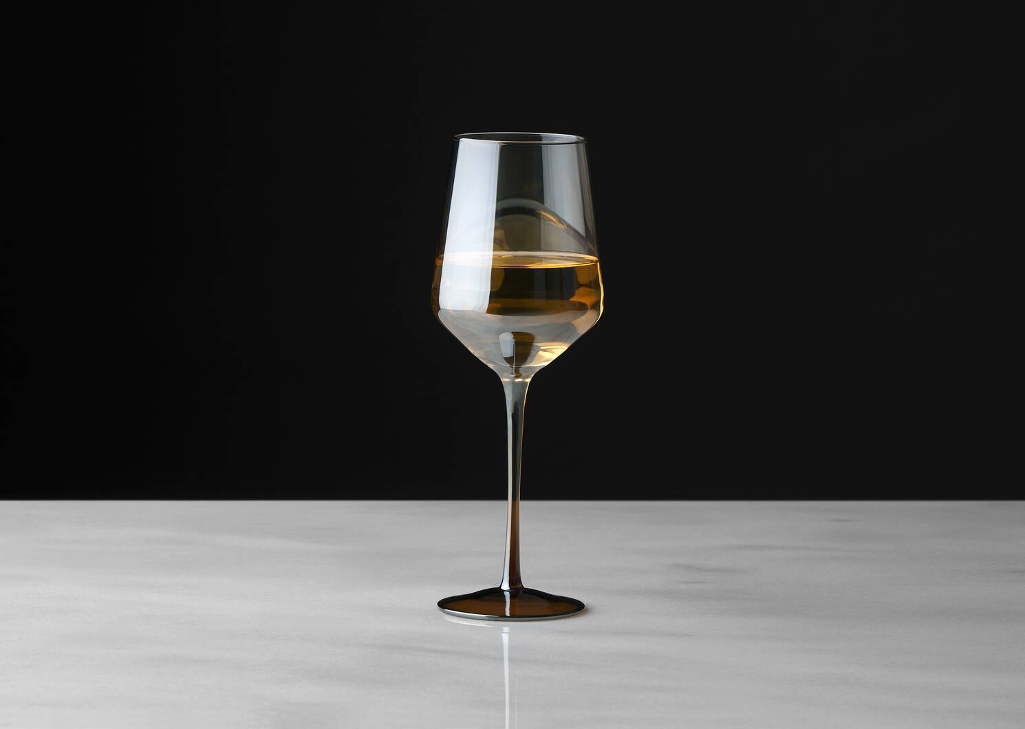 Verre &agrave; vin Abie topaze/cognac