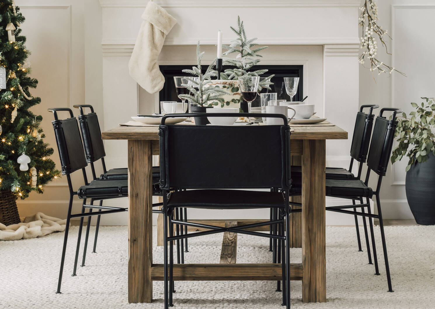Steveston Ext Dining Table -Anew Buff