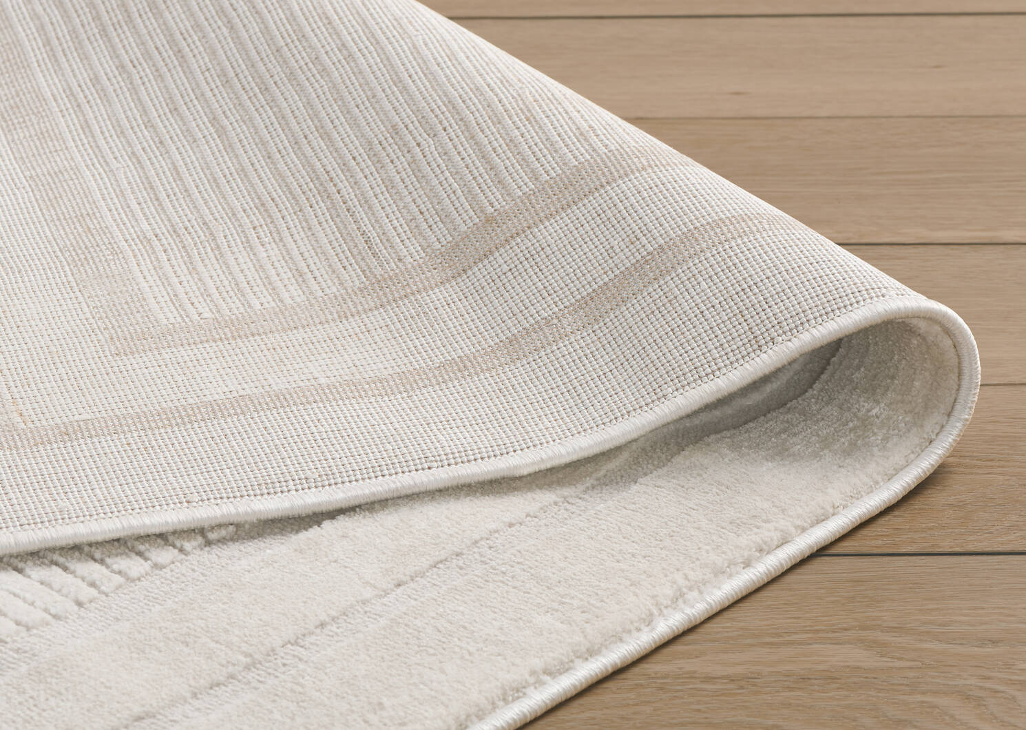 Tapis Etta 63x91 ivoire