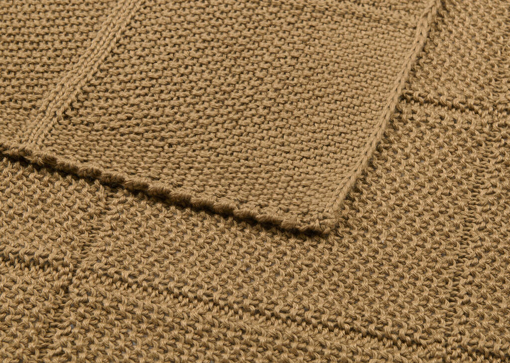 Jet&eacute; Nicholine caramel