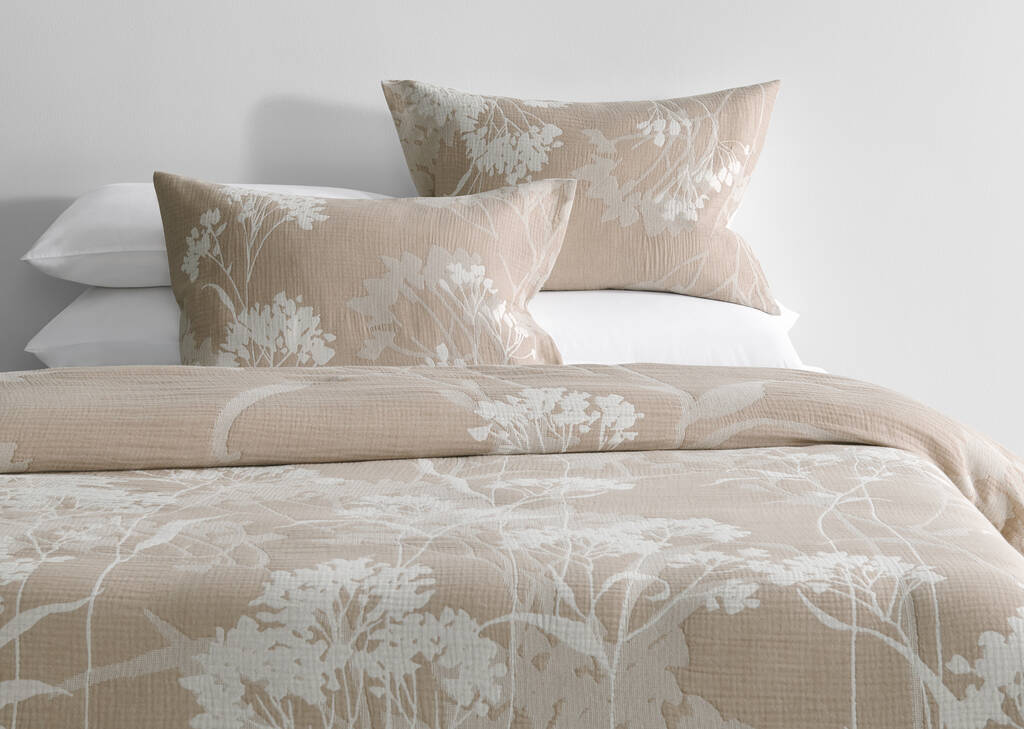Orel Botanical Duvet Set Queen Latte