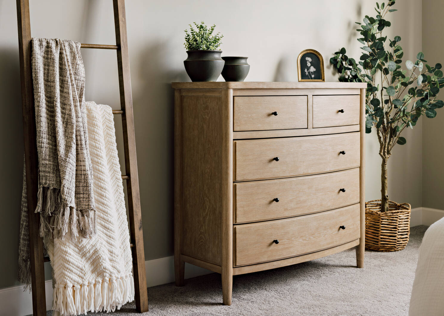 Whitby Throw Ivory/Green