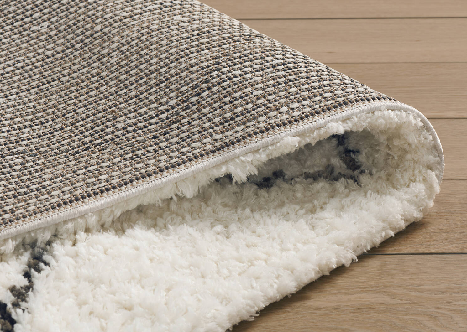 Tapis Sloane 94x121 ivoire/noir