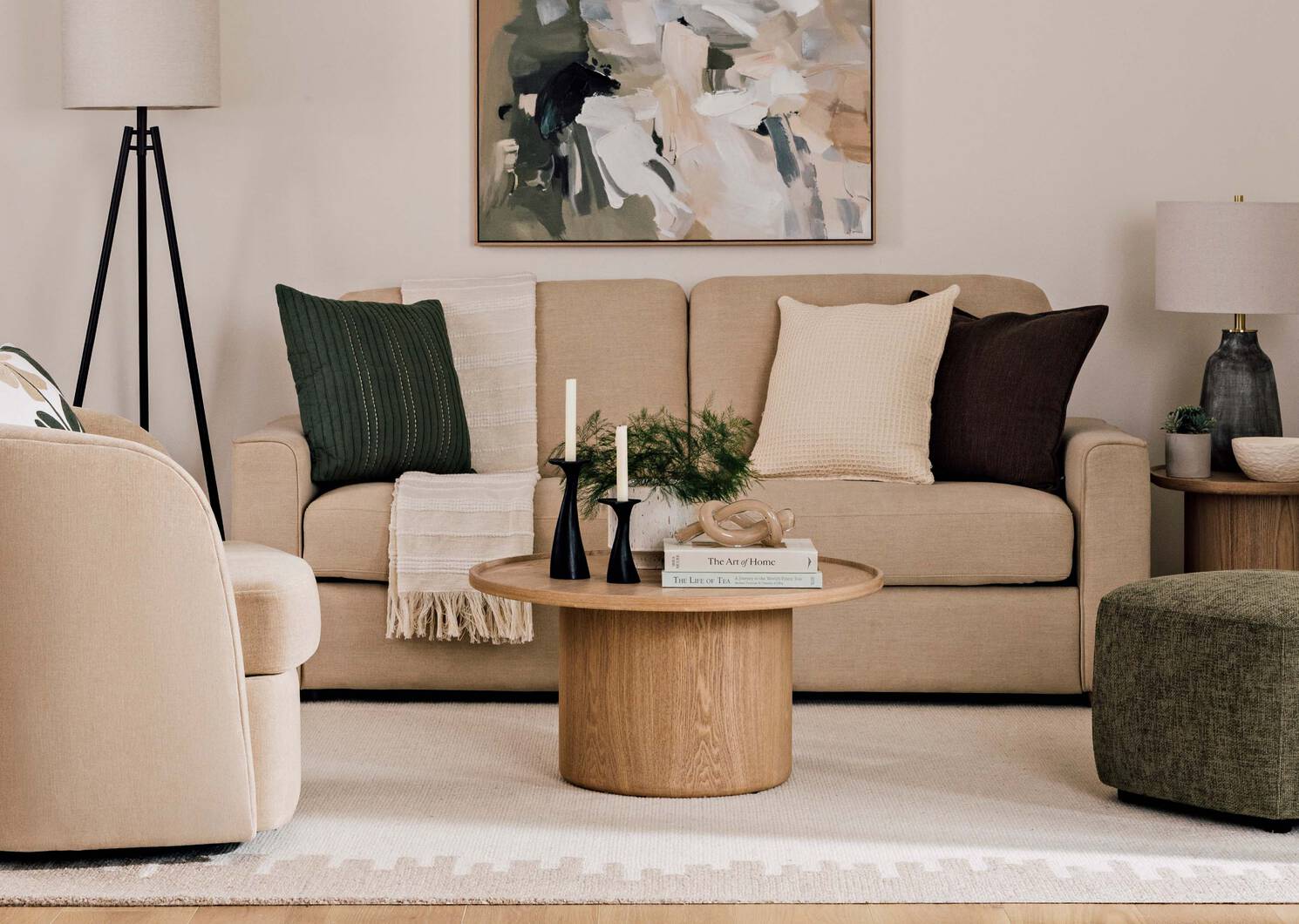 Higgins Candle Holder Short Bronze