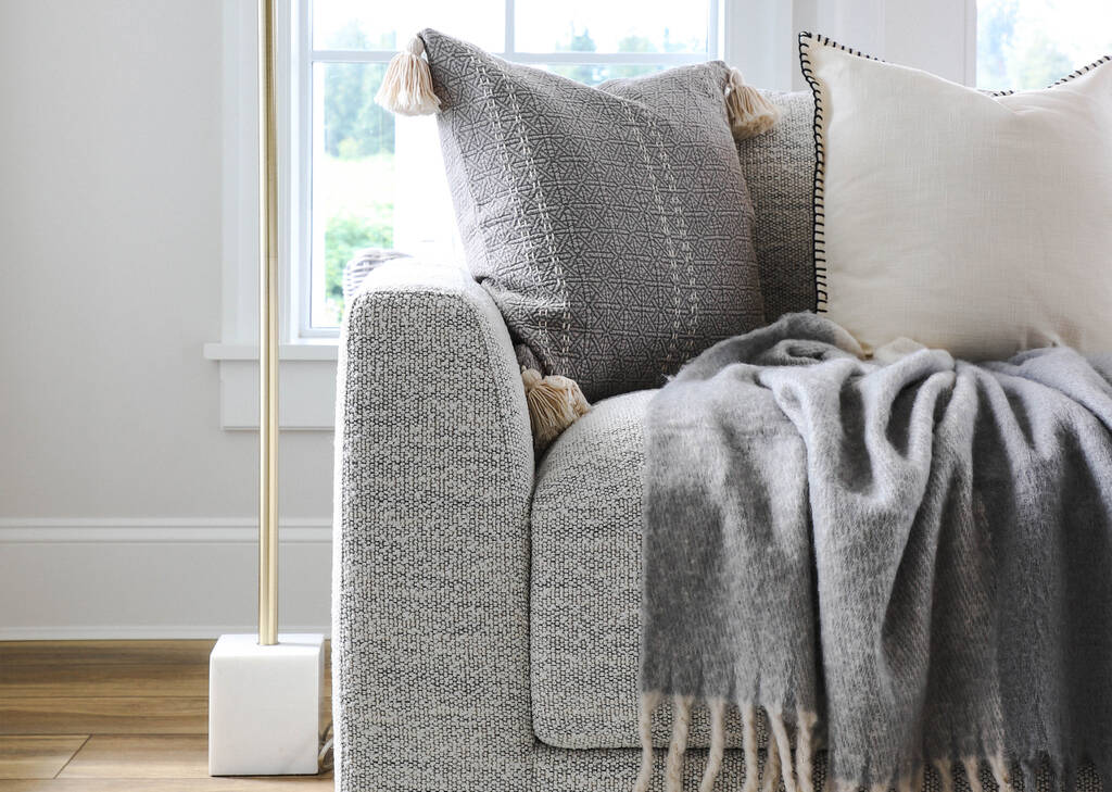 Kennedy Plaid Throw Natural/Grey