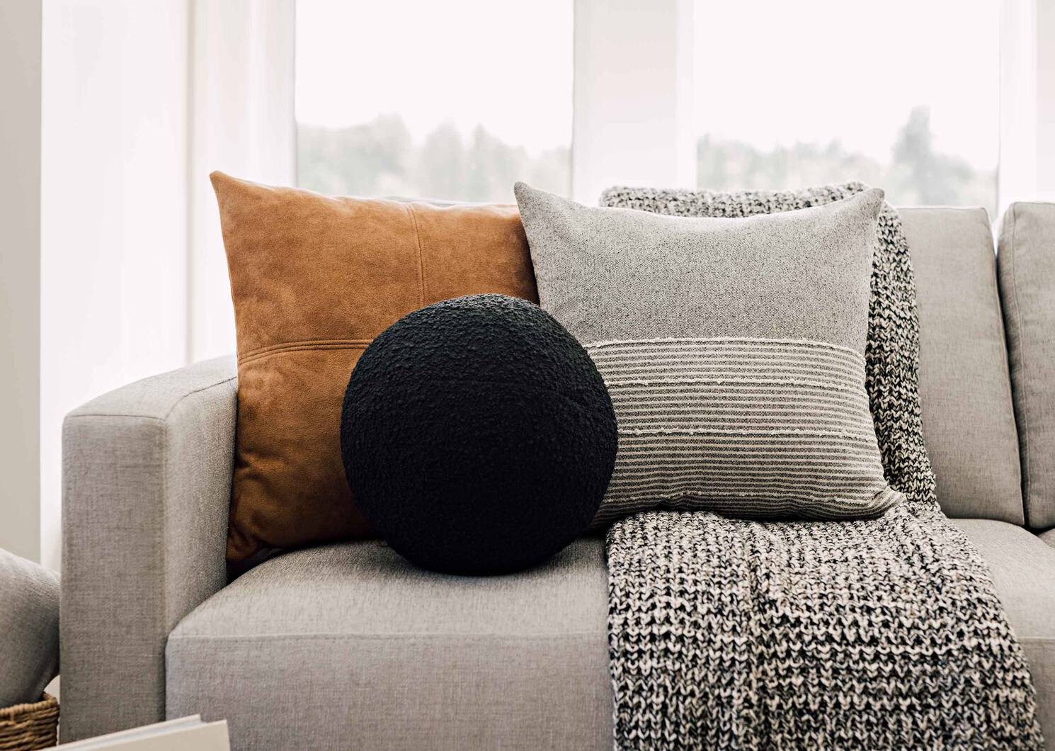 Kian Cotton Throw Navy/Natural