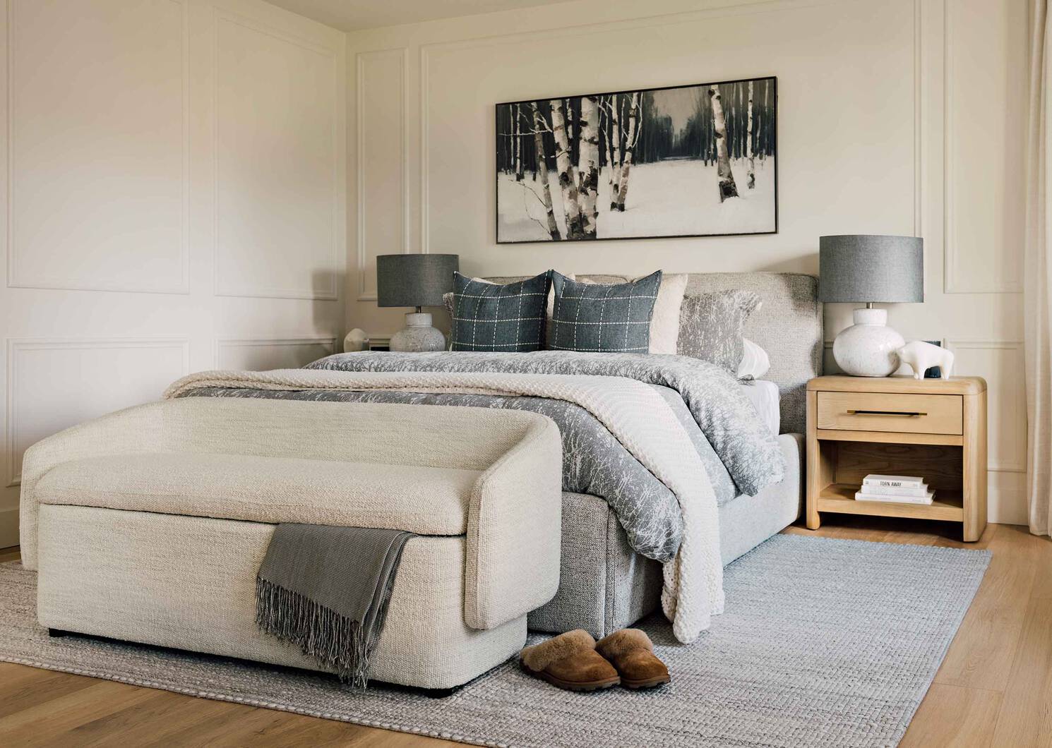 Ewan Storage Bed -Yuri Oyster, QUEEN