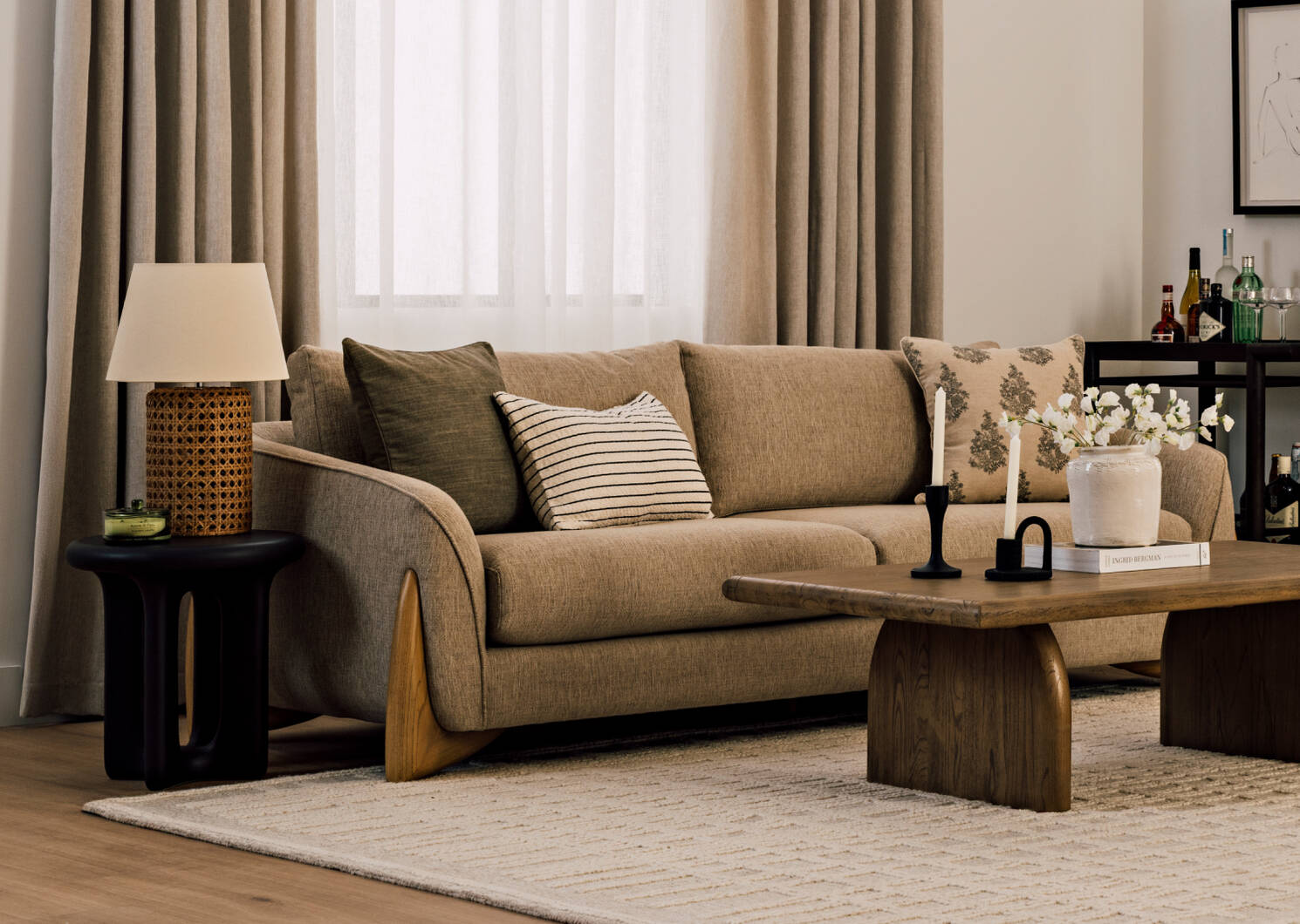 Lampe de table en canne de rotin Reyna