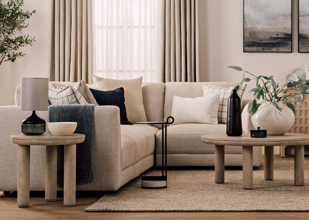 Vende Pillow 14x24 Sand/Ivory