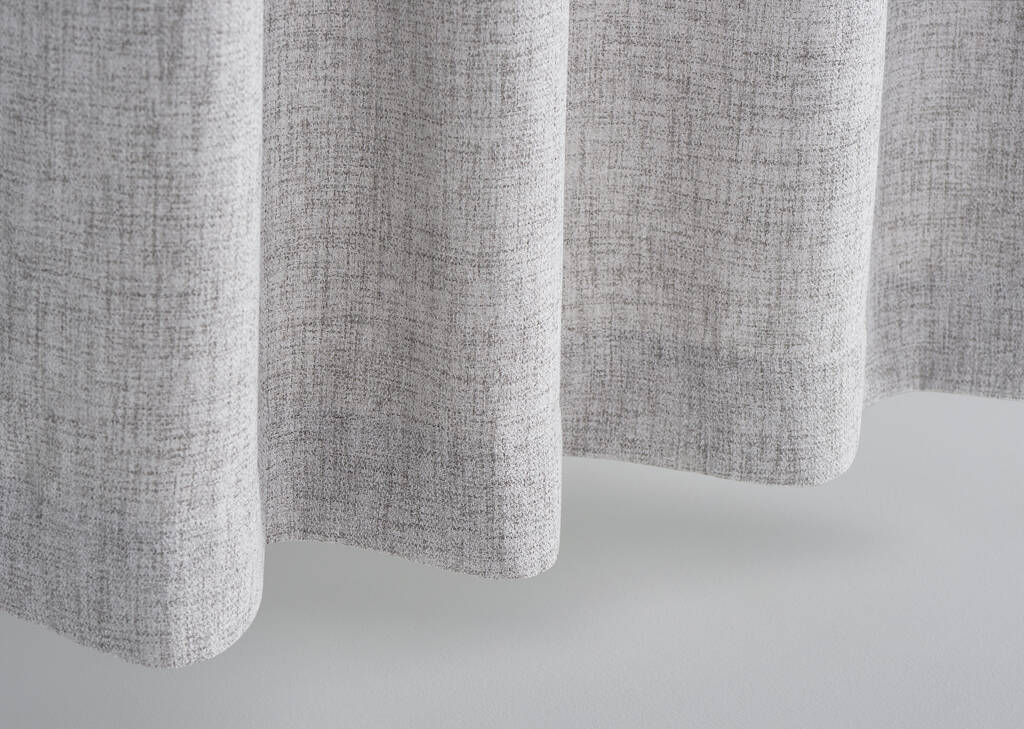 Rideau Kendra 96 gris avec &oelig;illets noirs