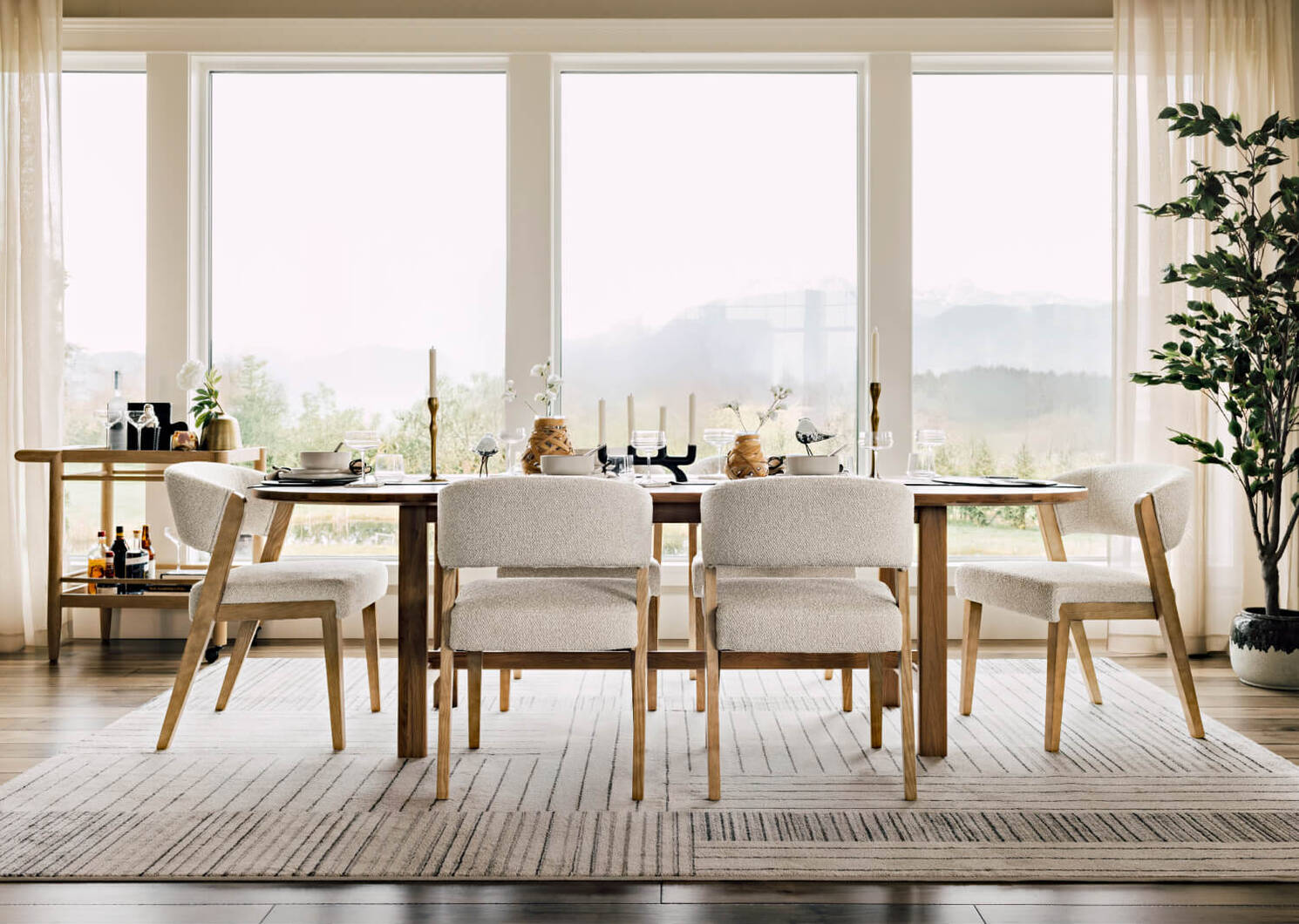 Yacob Ext Dining Table -Merla Sand