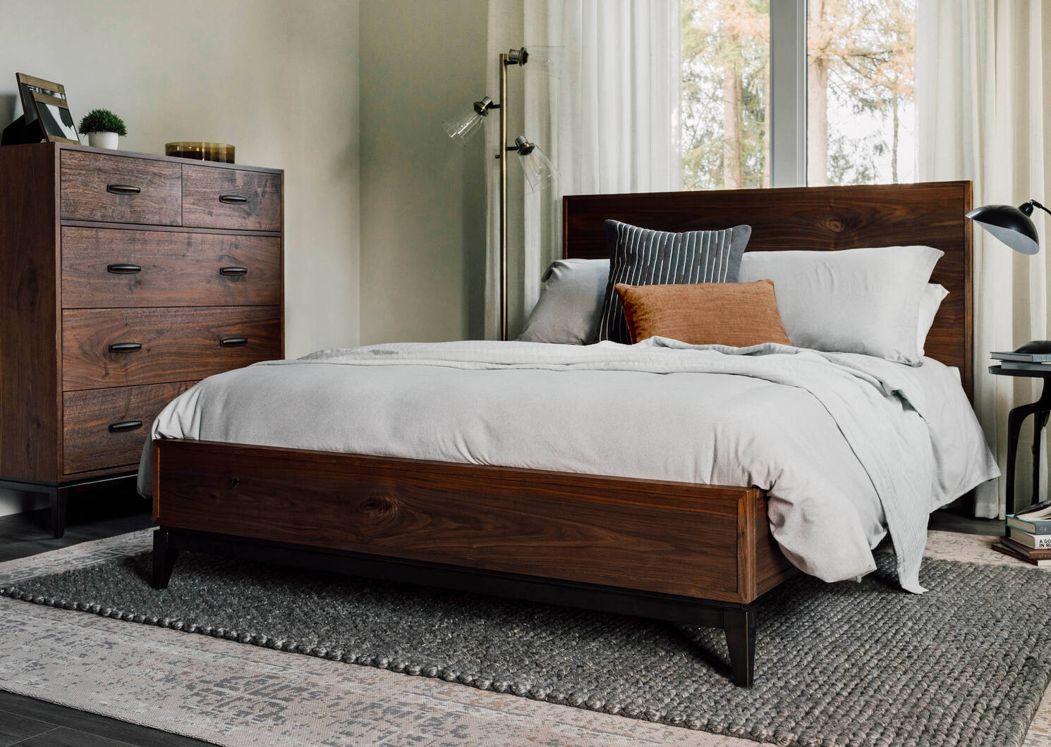 Houston Bed -Harris Walnut