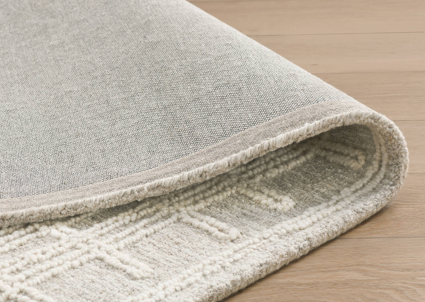 Nichols Wool Rug 60x96 Grey/Ivory
