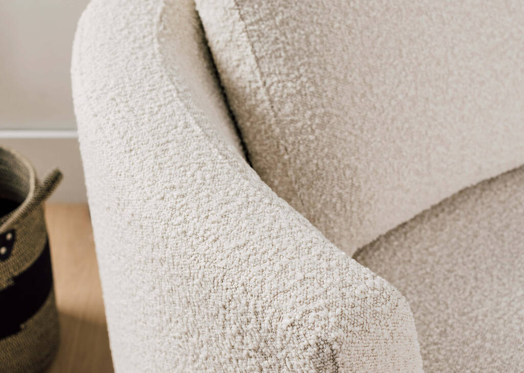 Harriet Armchair -Amalie Ivory
