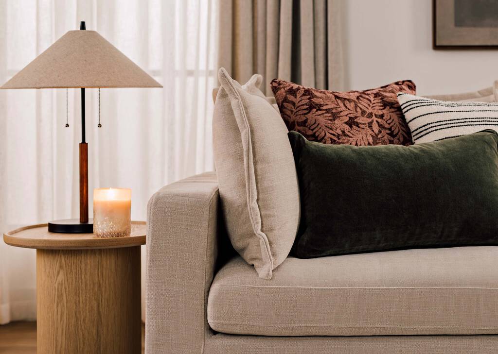 Lampe de table Cayley noyer/noire