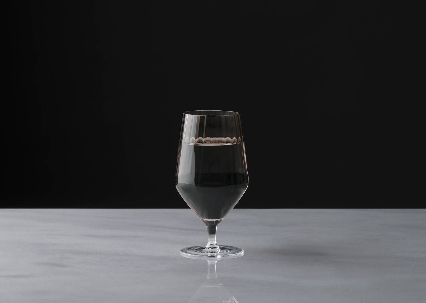 Leon Goblet Glass Haze