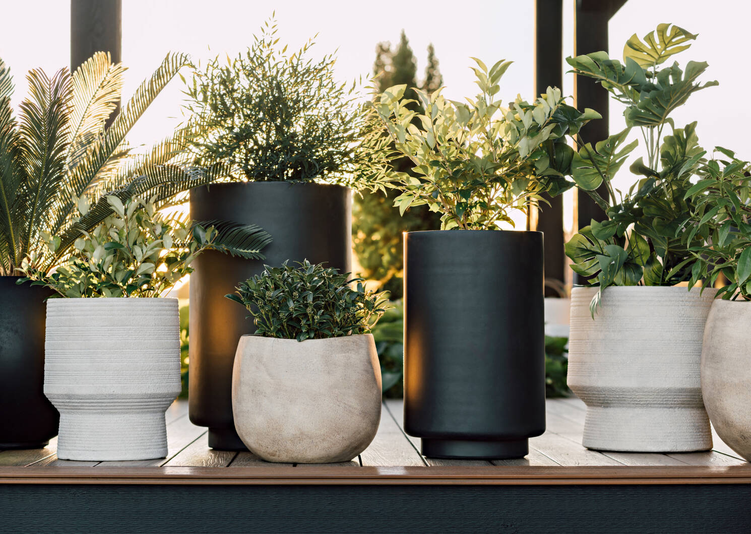 Sicily Outdoor Planter Small Black