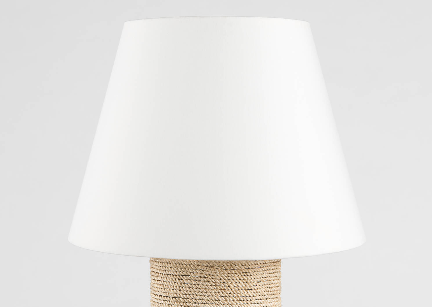 Lampe sur pied en abaca Cortez