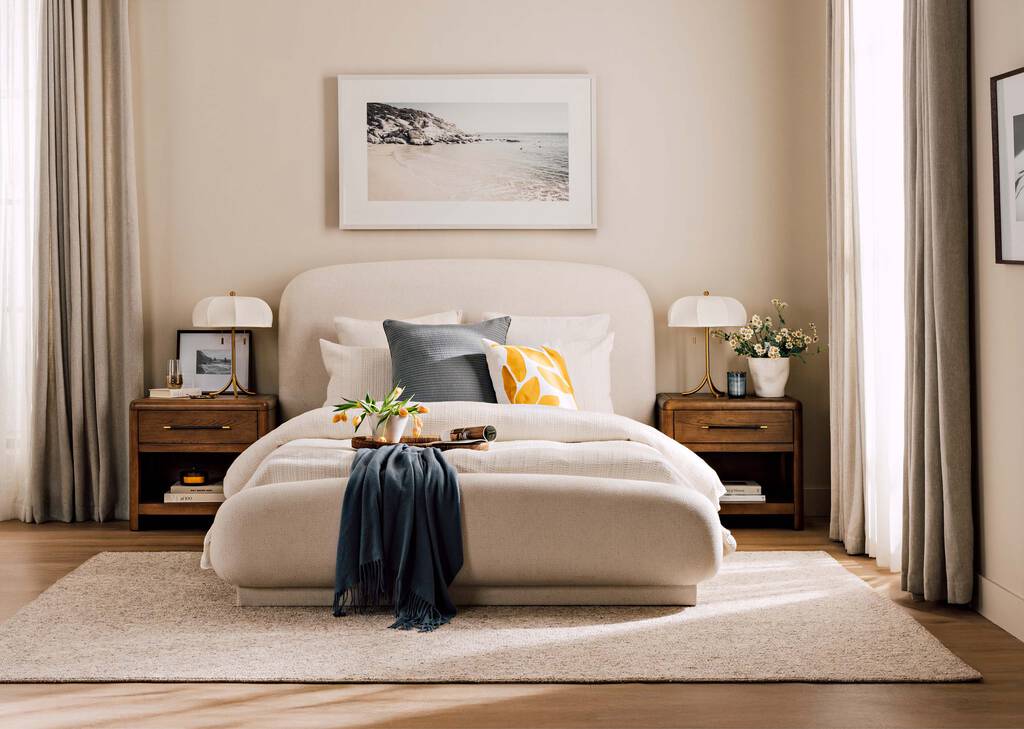 Alvarez Bed -Luciano Ivory, QUEEN