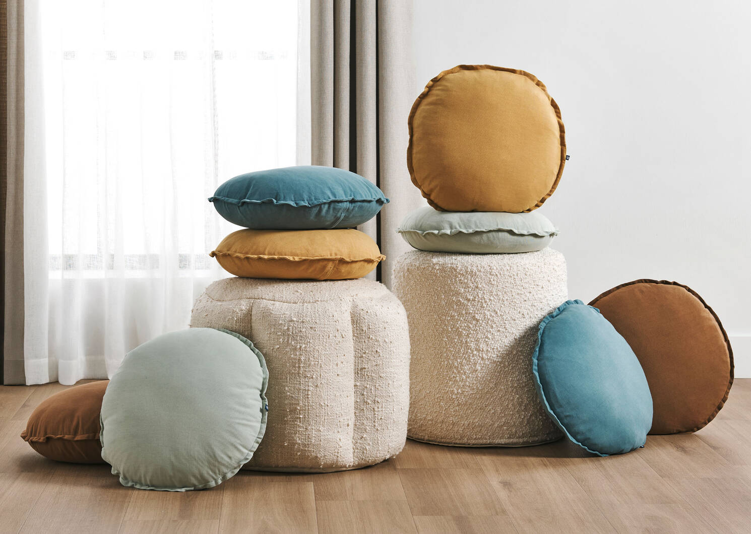 Pouf en coton Clarkson ivoire