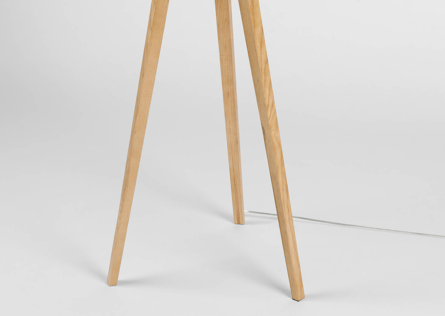 Roz Tripod Floor Lamp