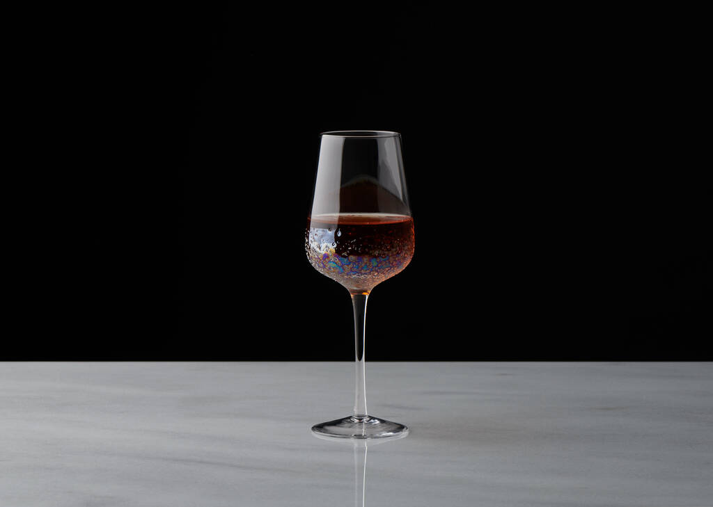 Bliss Wine Glass Iridescent