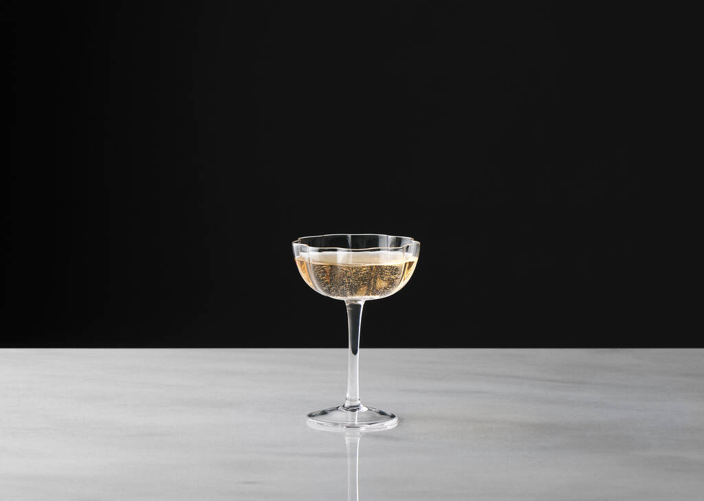 Violet Coupe Glass Clear