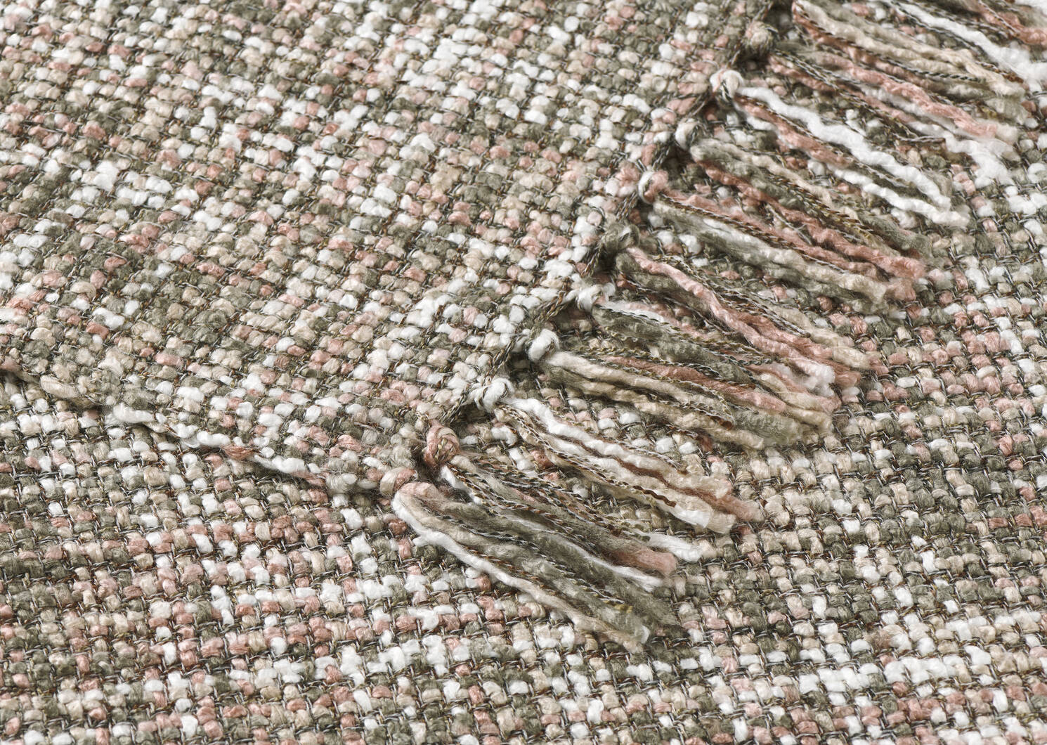 Betina Throw Ivory/Sage/Pink Dust