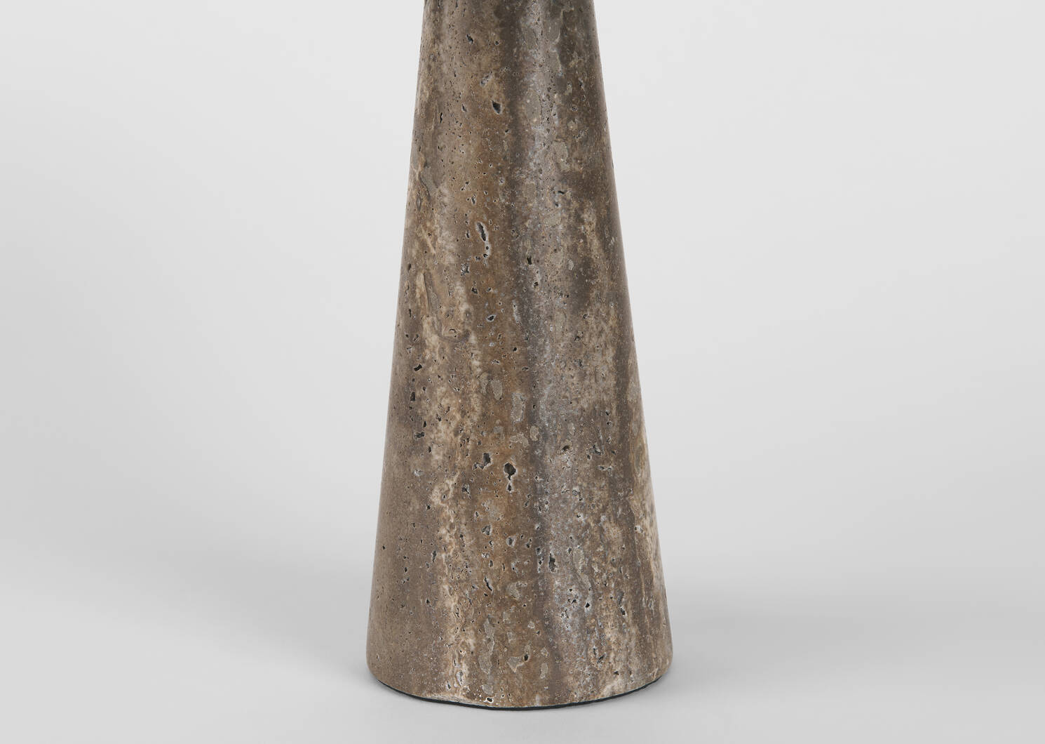 Lampe de table &agrave; DEL Pierce noire