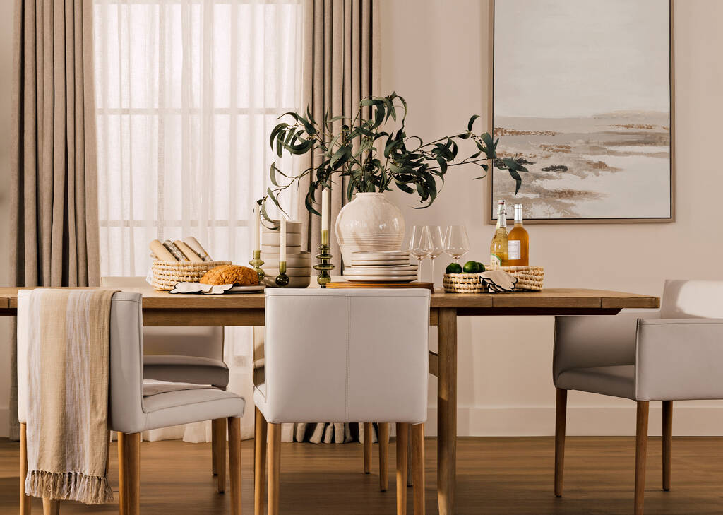 Shay Gumnut Leaf Branch