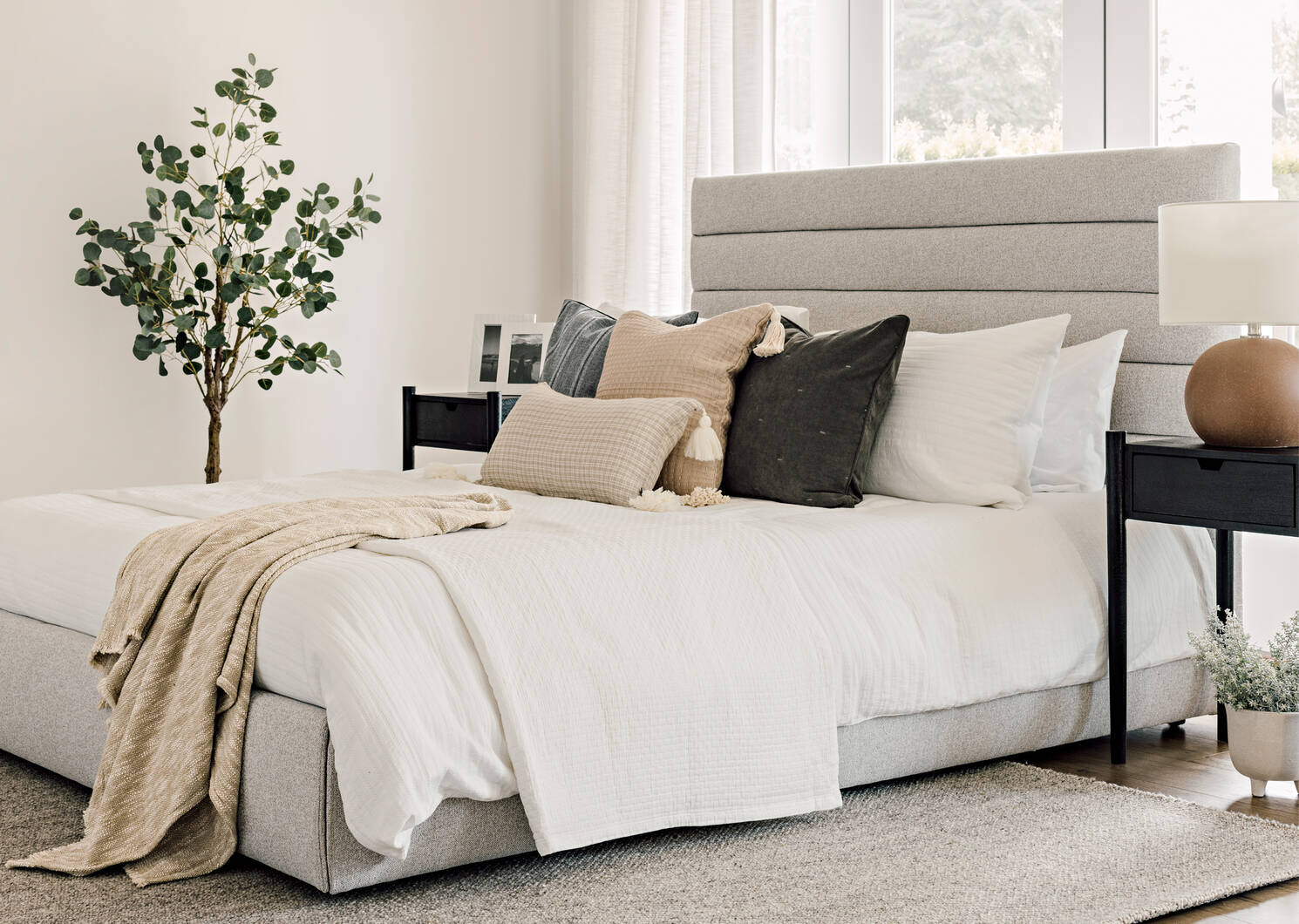 Impero Bed -Tali Wheat, QUEEN