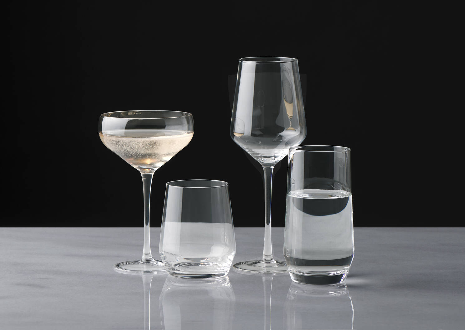 Carla Wine Glass Clear
