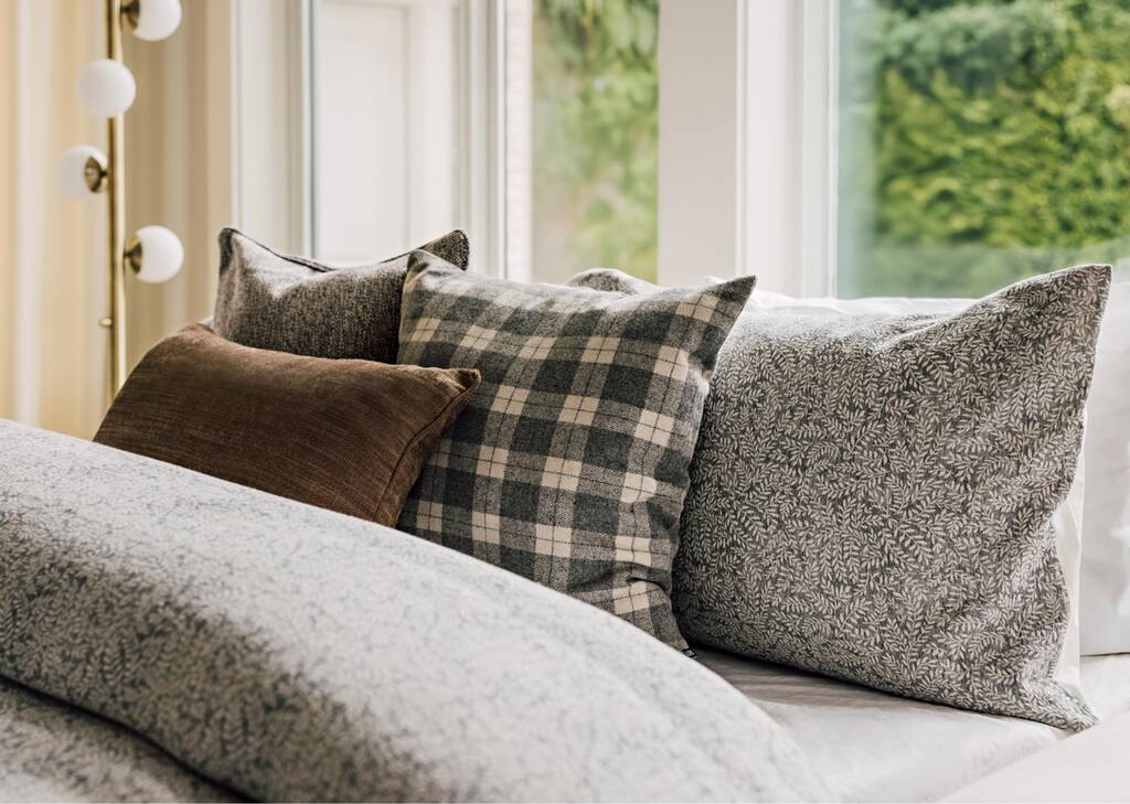 Coussin à carreaux Warwick 20x20 gr/sab