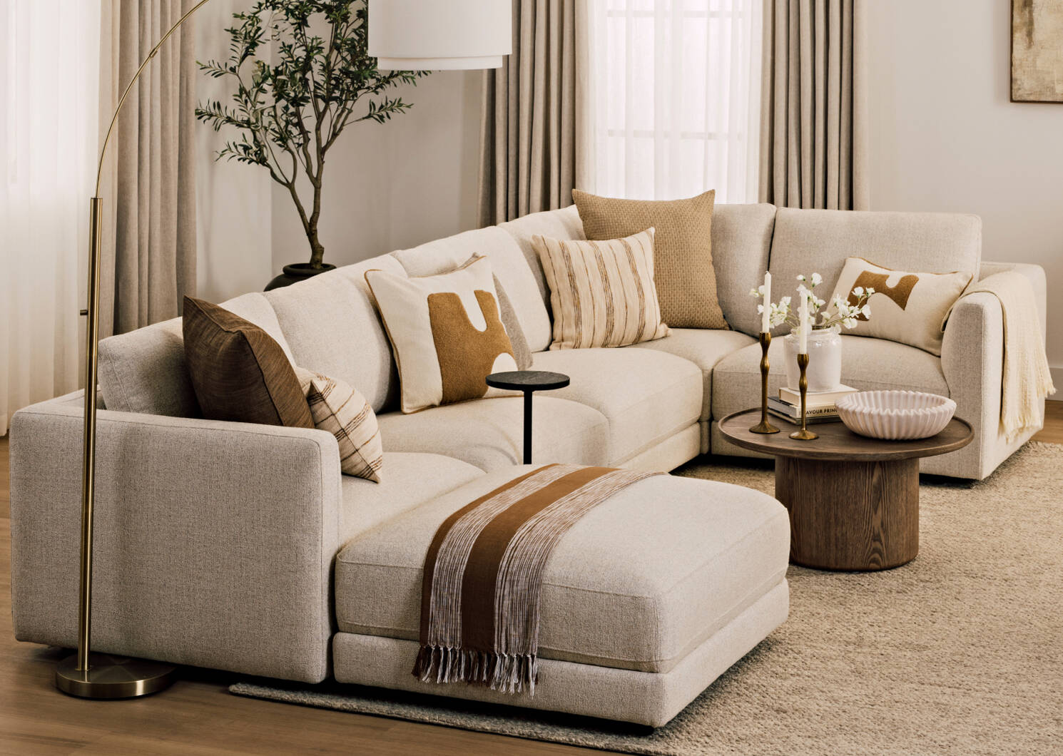 Mila Ottoman -Sela Salt