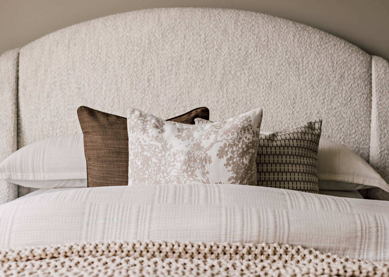 Elowen Pillow 20x20 Ivory/Sand