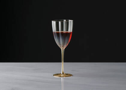 Phoebe Wine Glass Amber