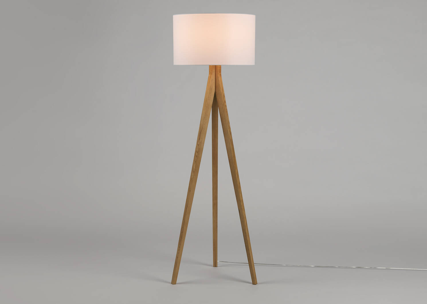 Roz Tripod Floor Lamp