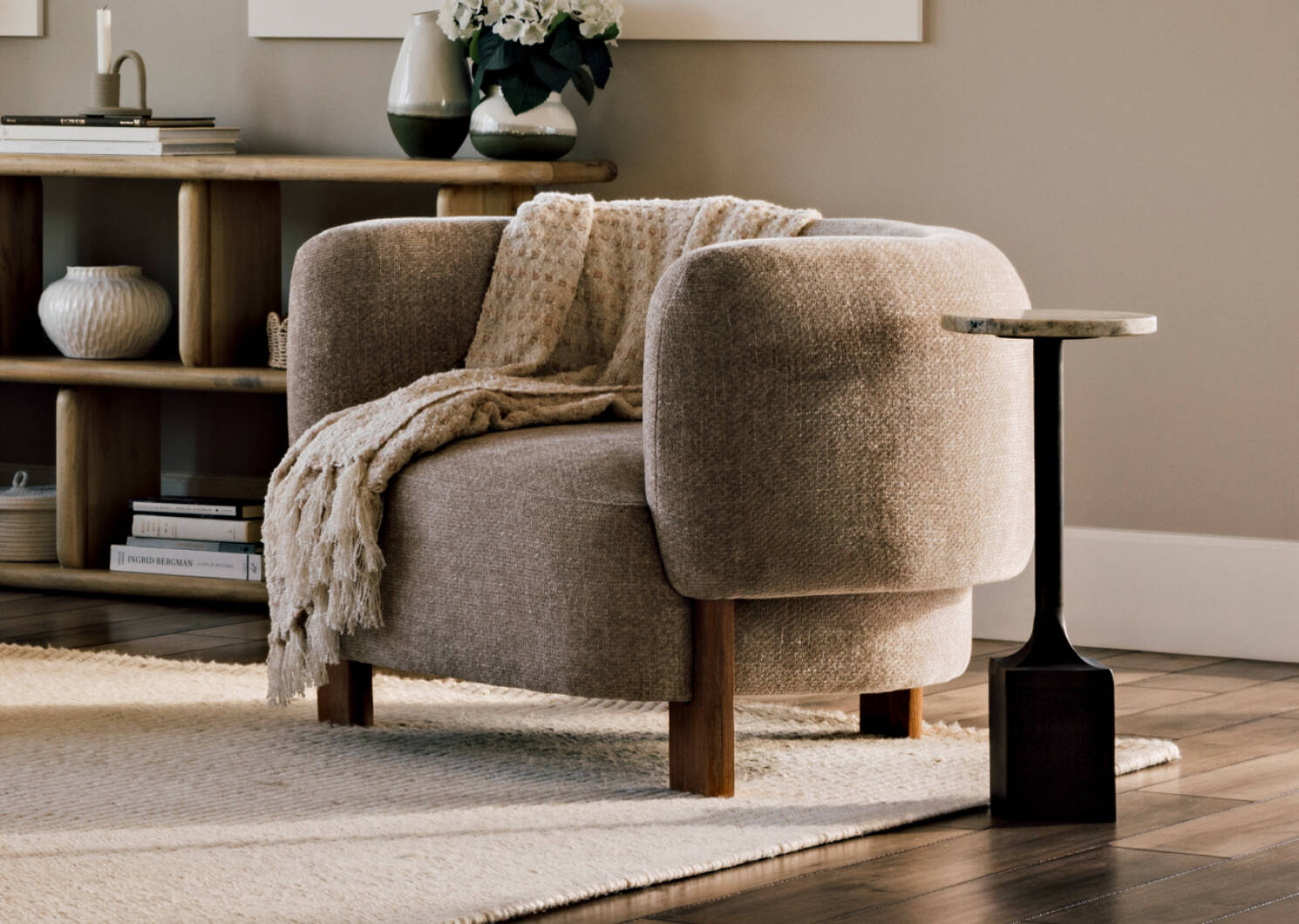 Whitby Throw Ivory/Ash