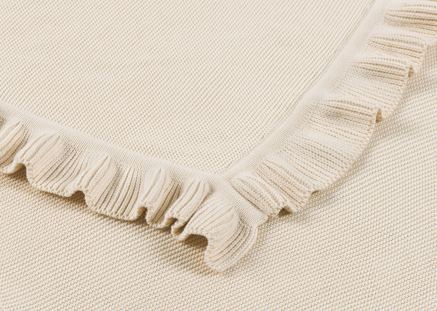 Jeté à volants en coton Claridge naturel