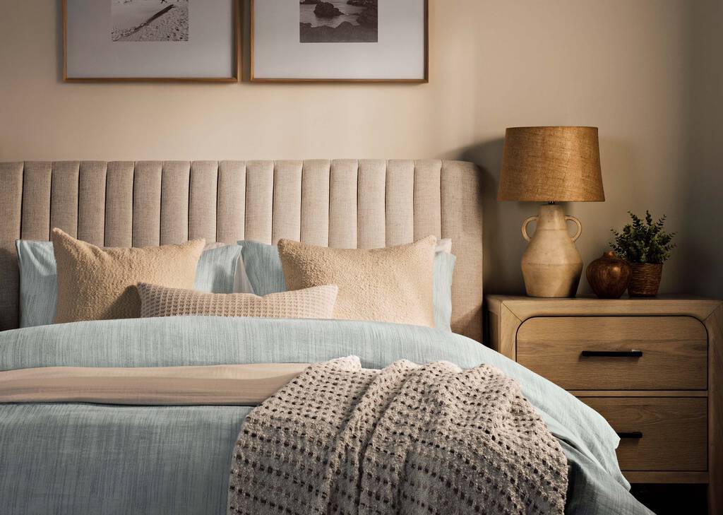 Vende Pillow 14x24 Sand/Ivory