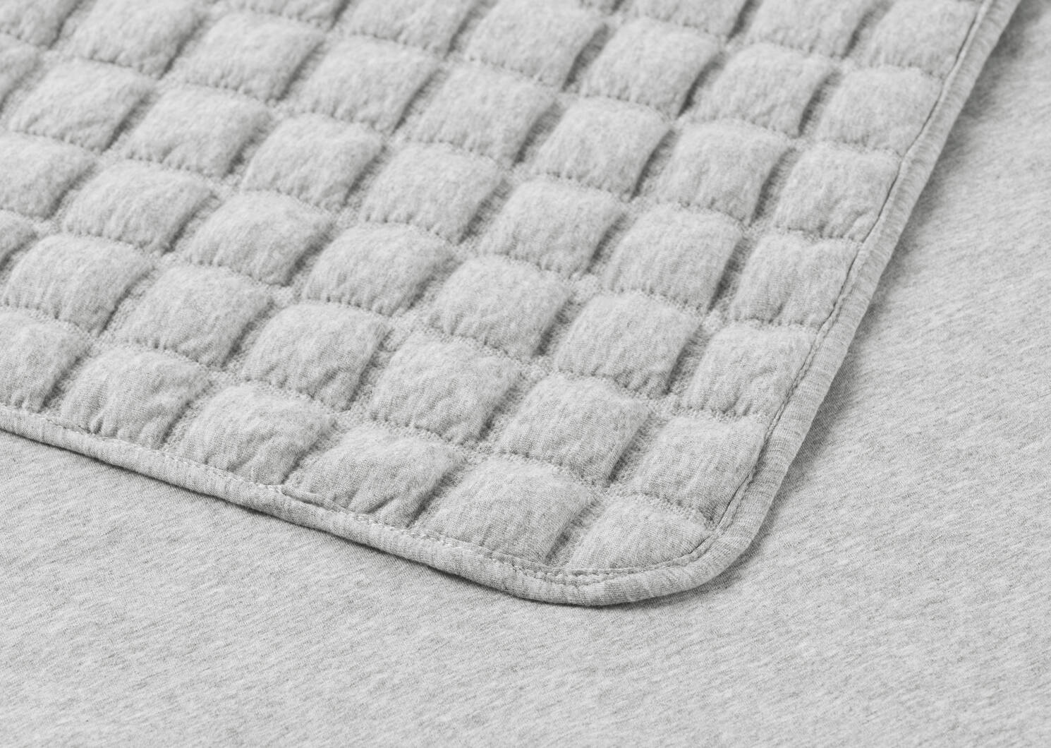 Lassen Cotton Bed Throw Light Grey