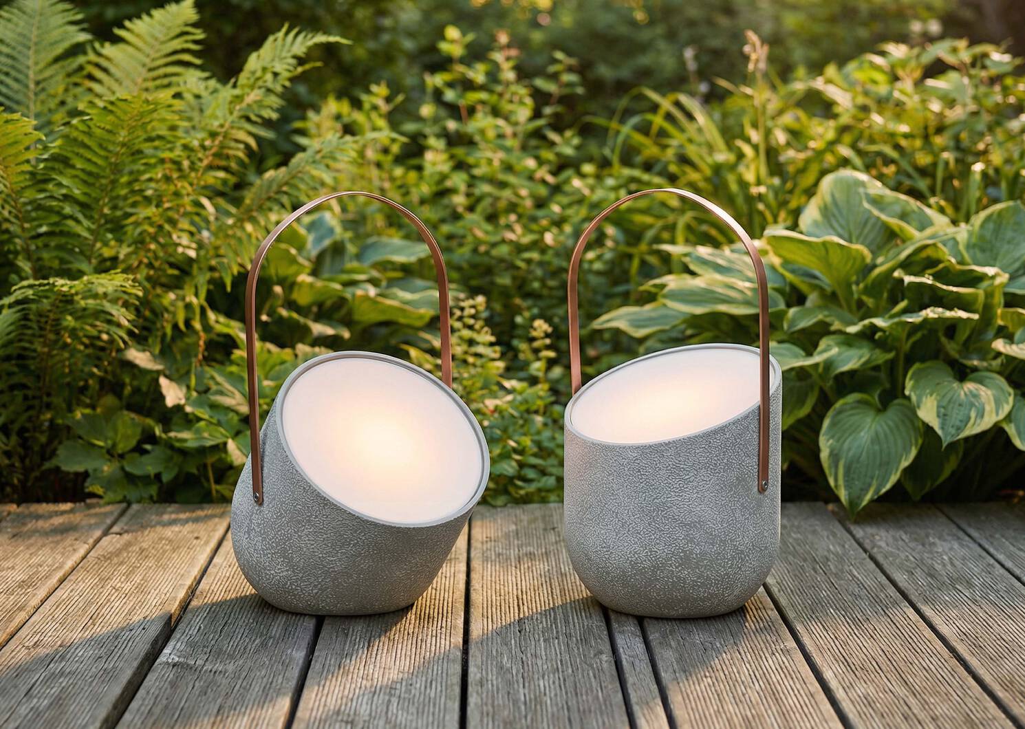 Davy LED Outdoor Lamp Angled