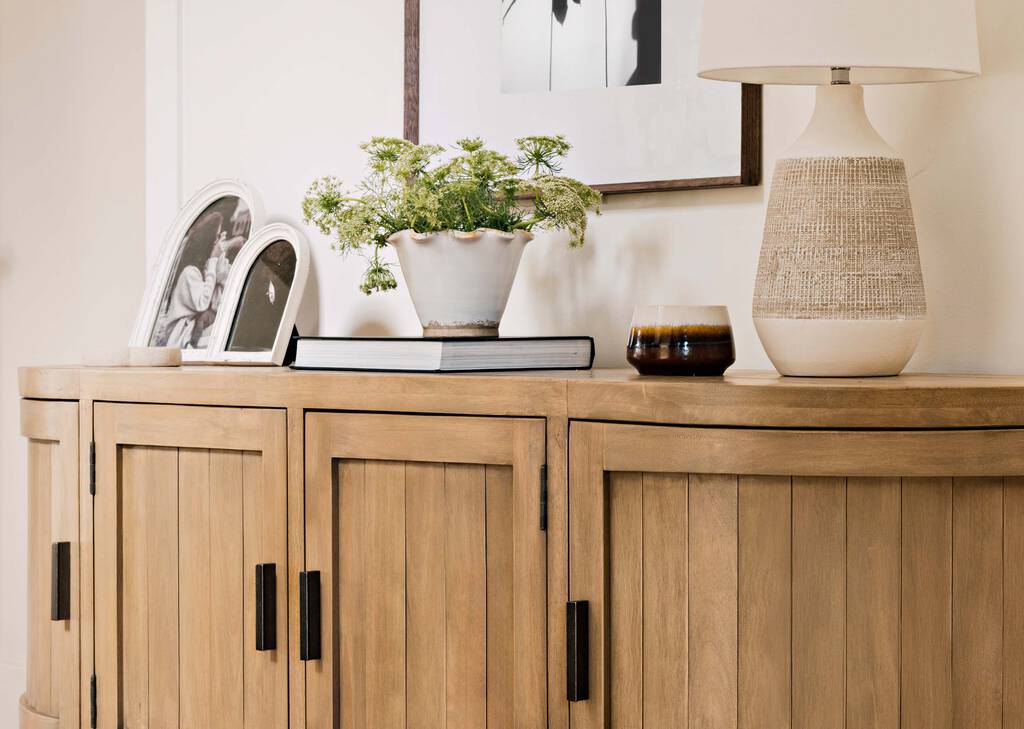 Gaia Candle Brown/Ivory