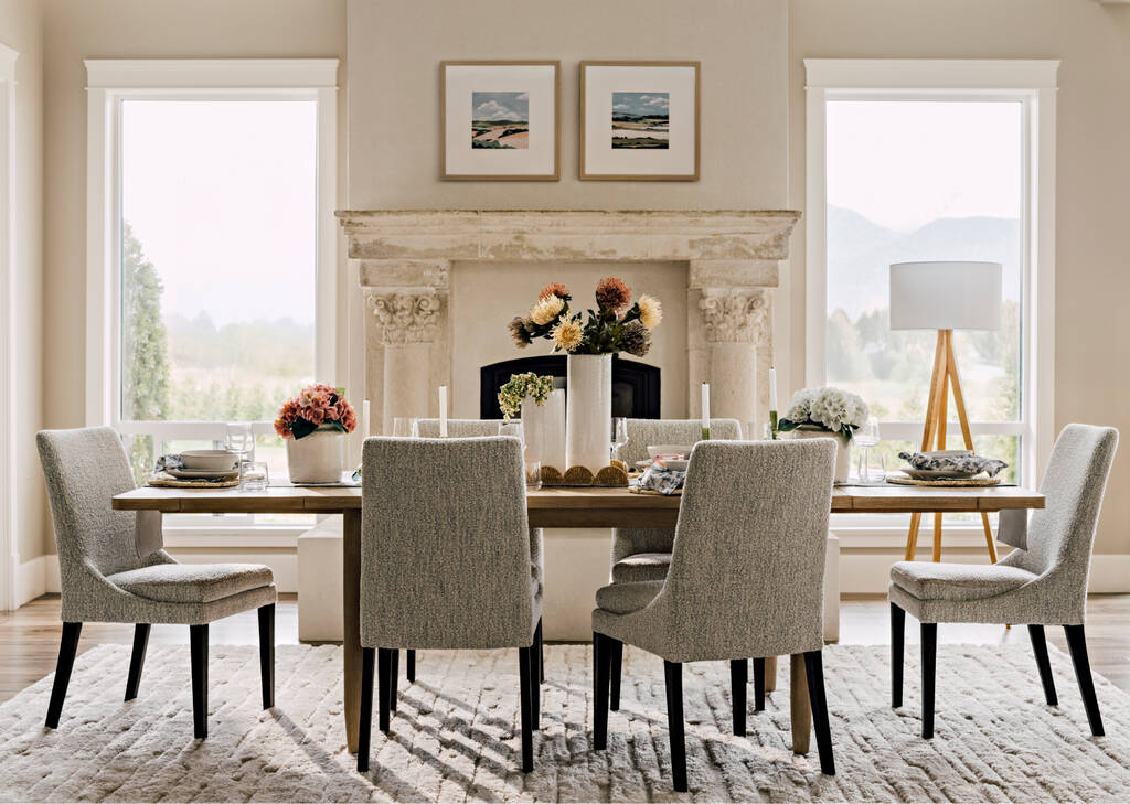 Roz Tripod Floor Lamp