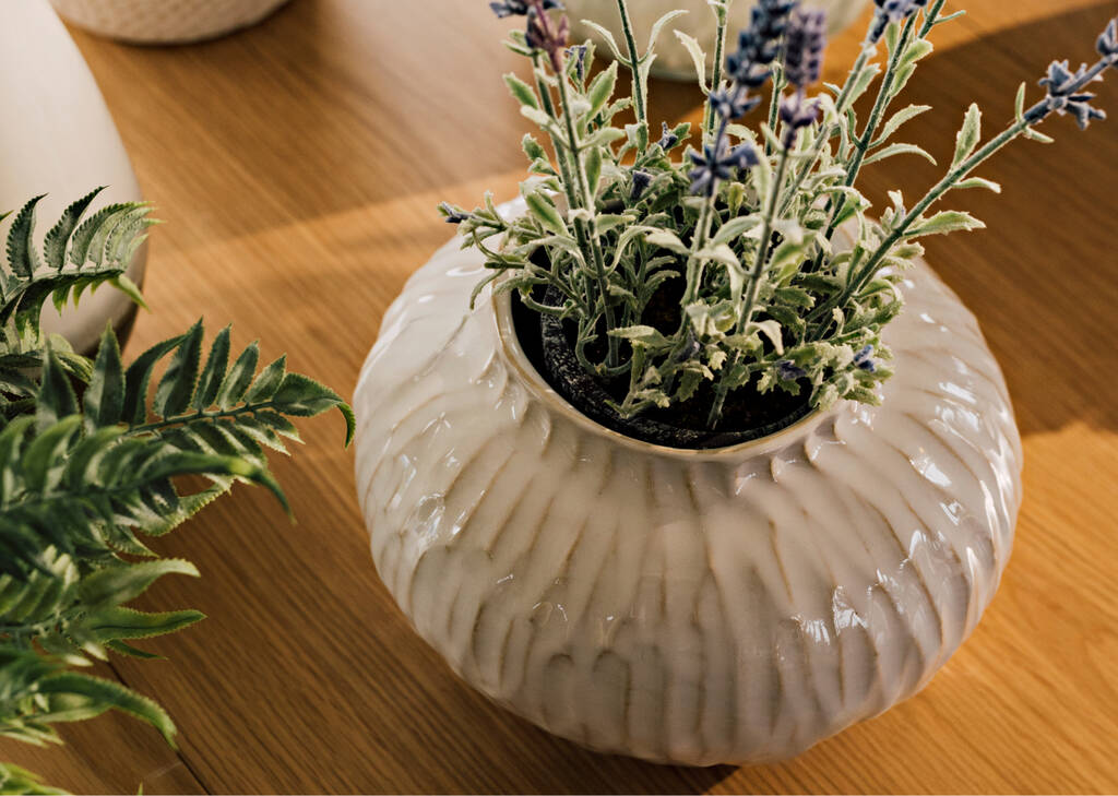 Genelle Vase