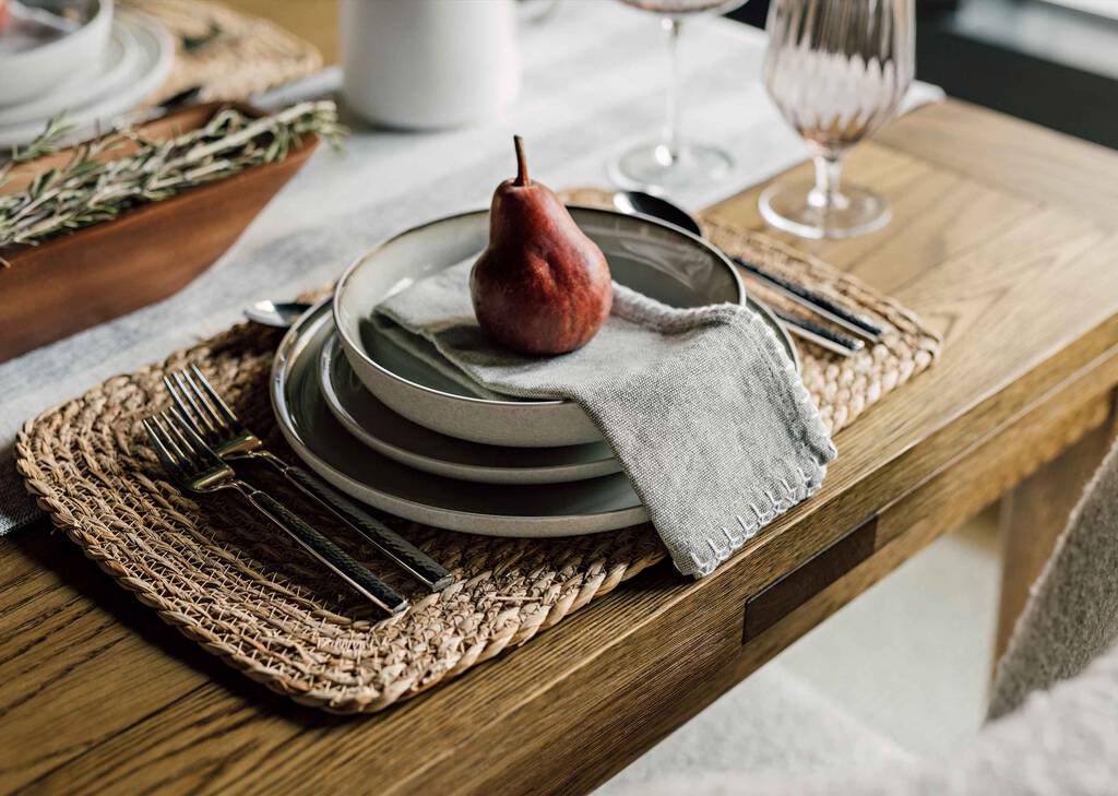 Carlisle Ext Dining Table -Charme Amber