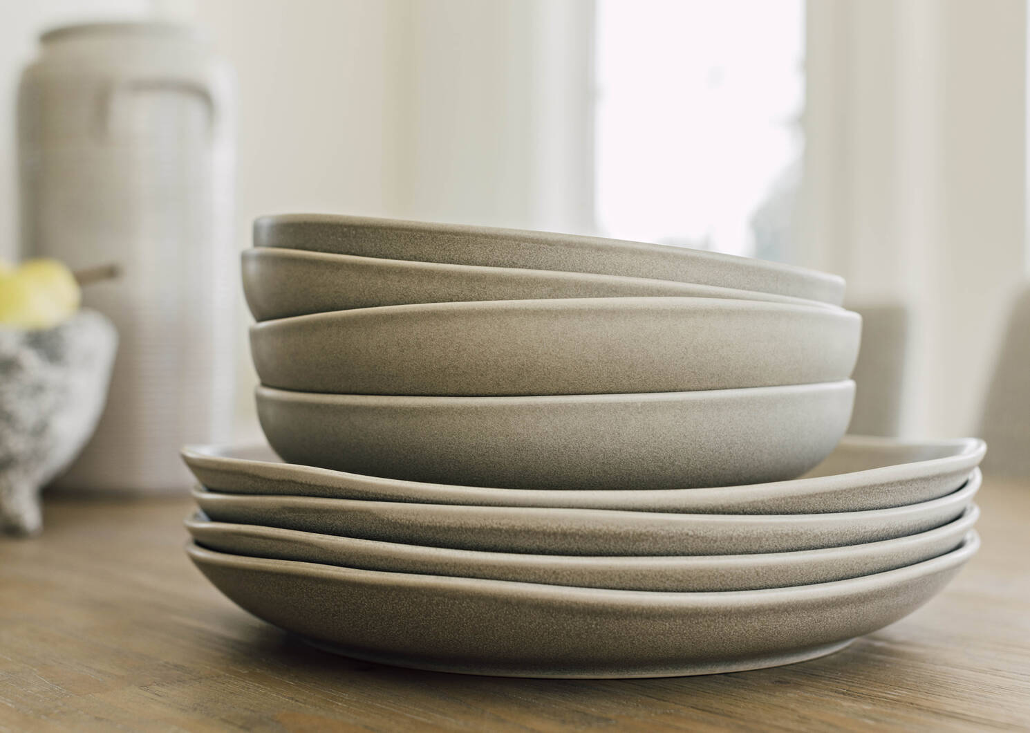 Galiano 16 pce Dish Set Lt Grey