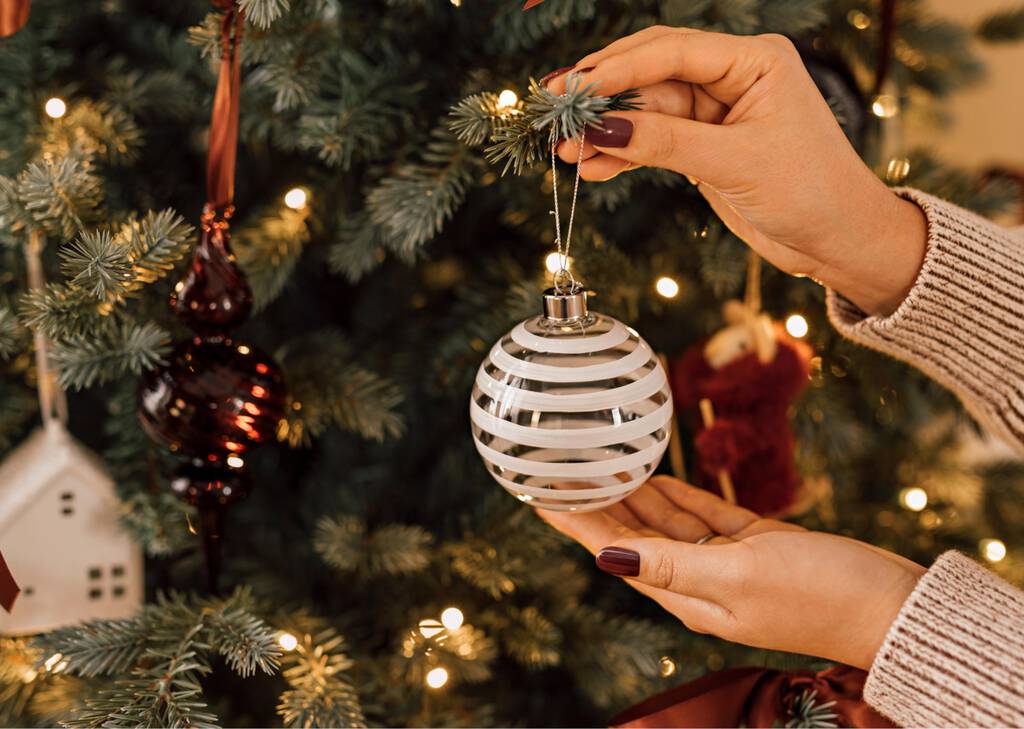 Orn. fleuron Chanelle