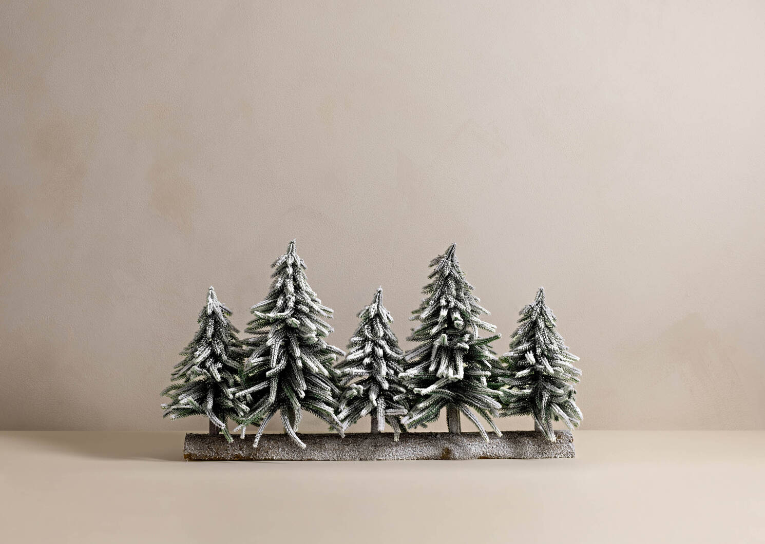 Yukon Christmas Trees Decor